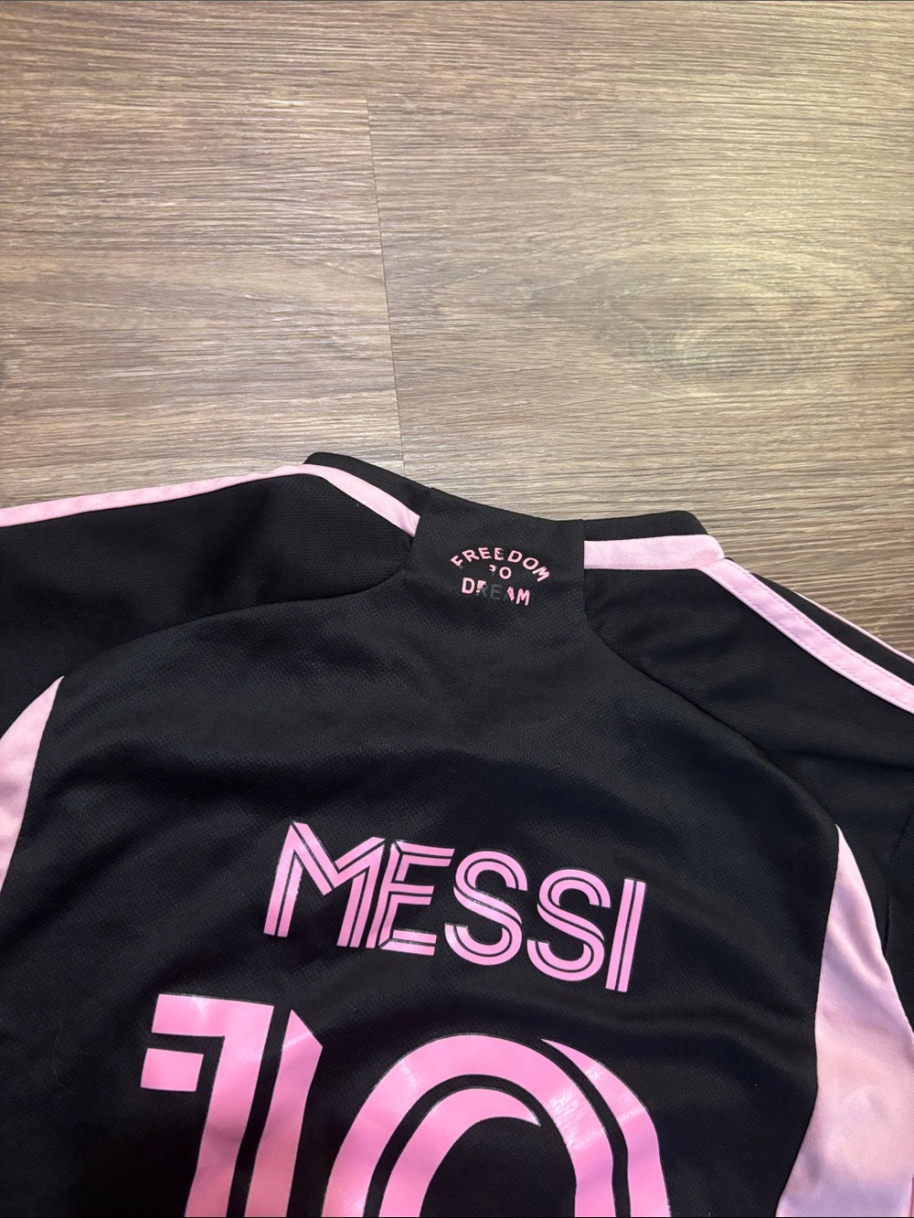 Kids Kit Youth Medium Messi Jersey Messi Soccer Kit Size 24 age 6-8 Miami - Picture 4 of 10